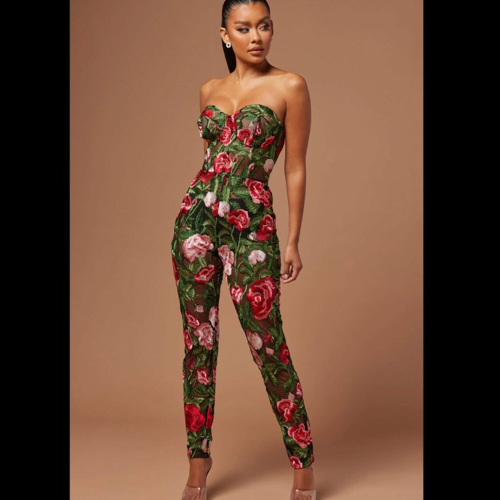 FASHION NOVA Floral Flower Lace Ora Embroidered Tube Strapless Corset Jumpsuit M